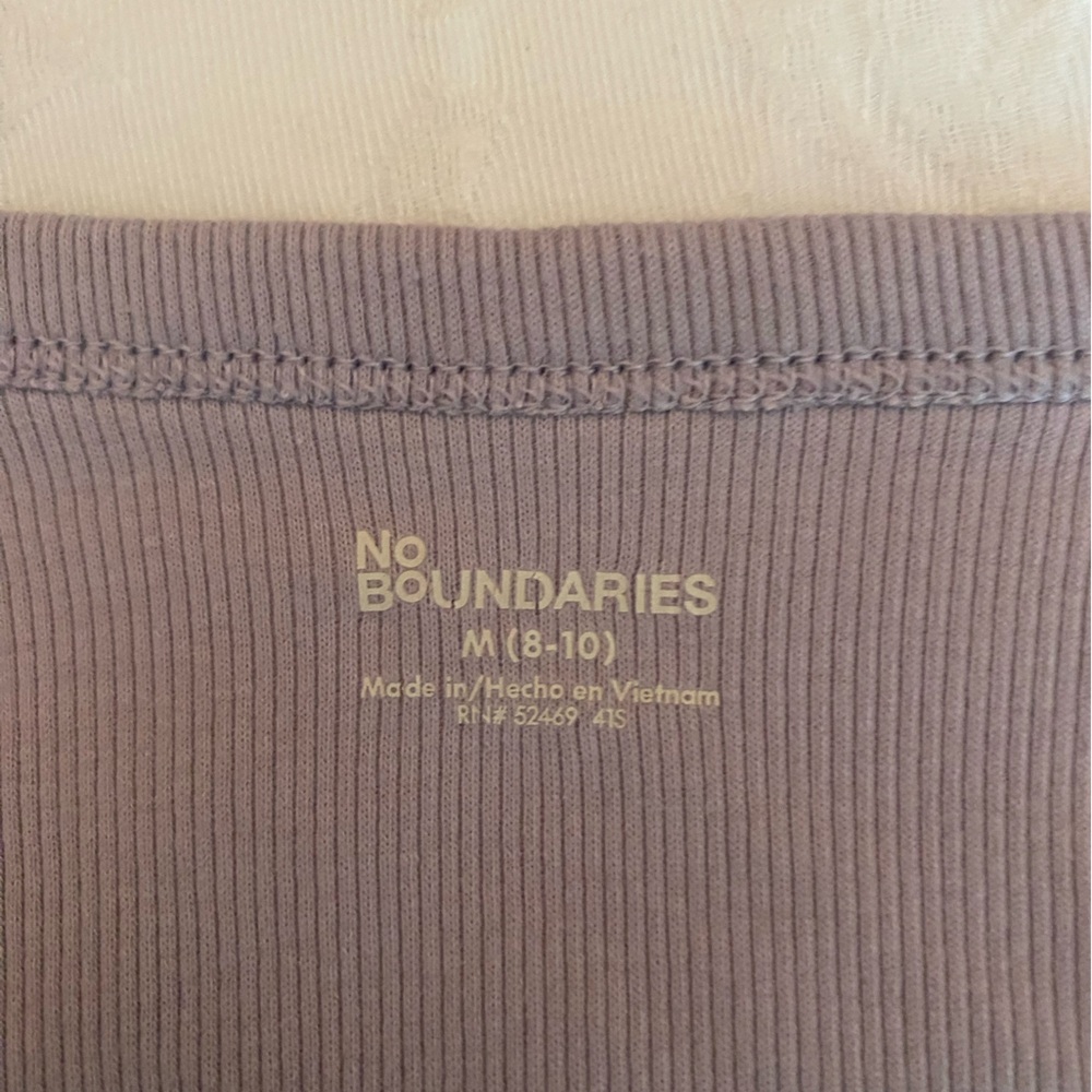 No Boundaries Purple Fitted Crop Tank Top - Picture 3 of 3